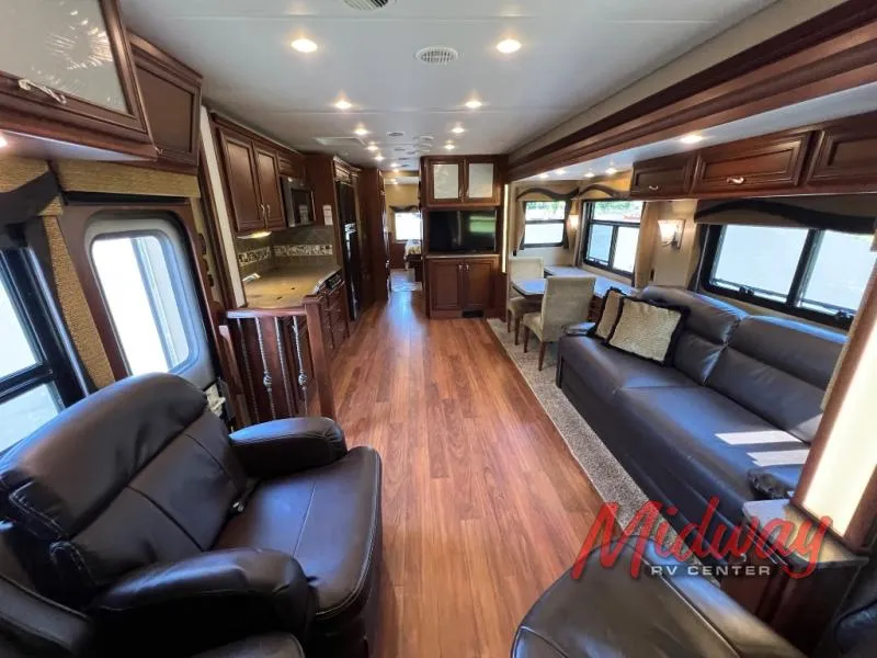 2015 Newmar Canyon Star Used    3650 - Photo 3
