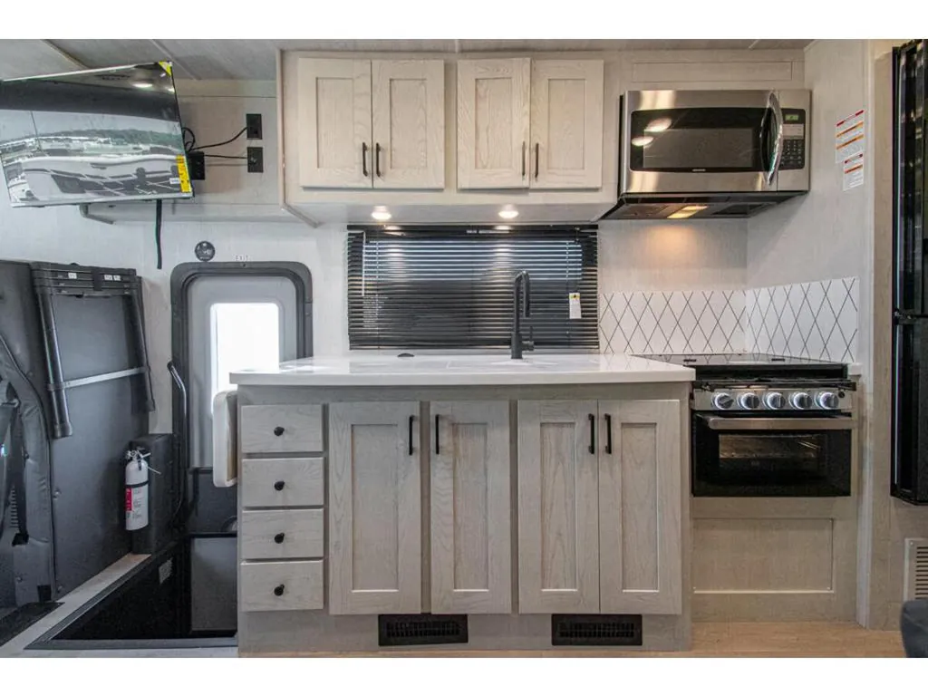 2026 Nexus Maximus 34MX, Photos photo 15