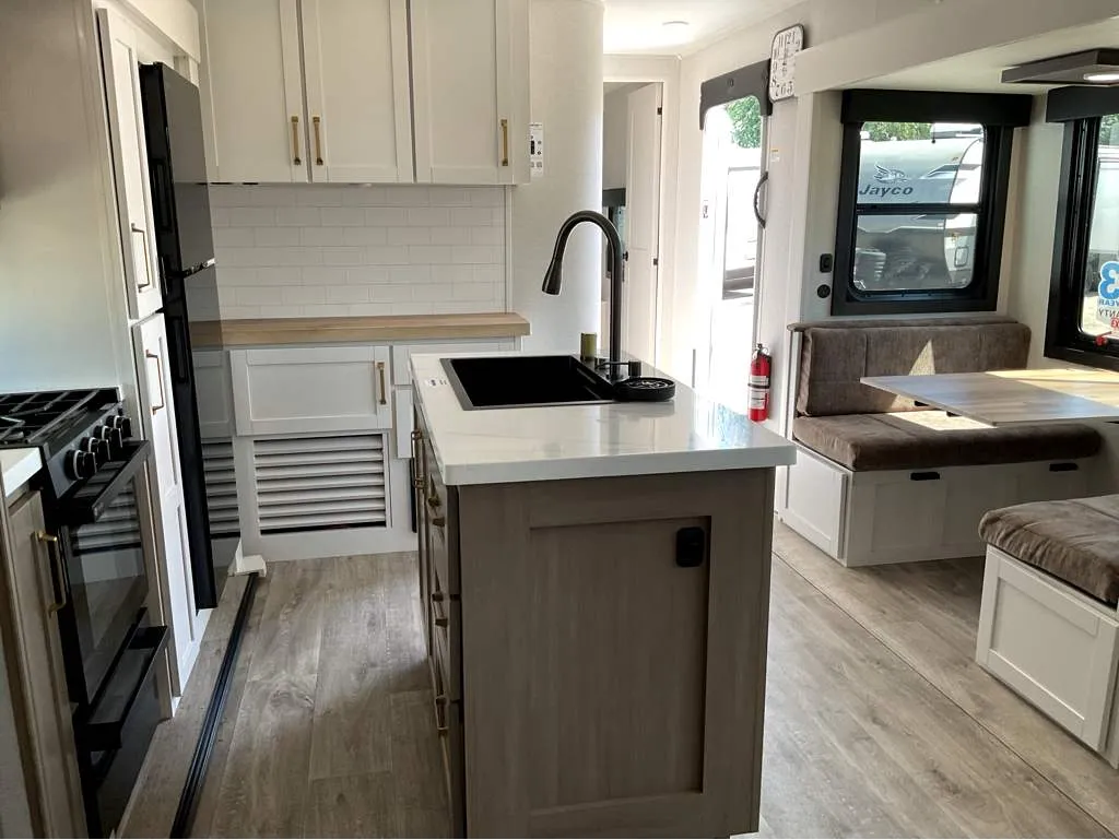 2026 Jayco Eagle HT 312BHOK - Photo 4