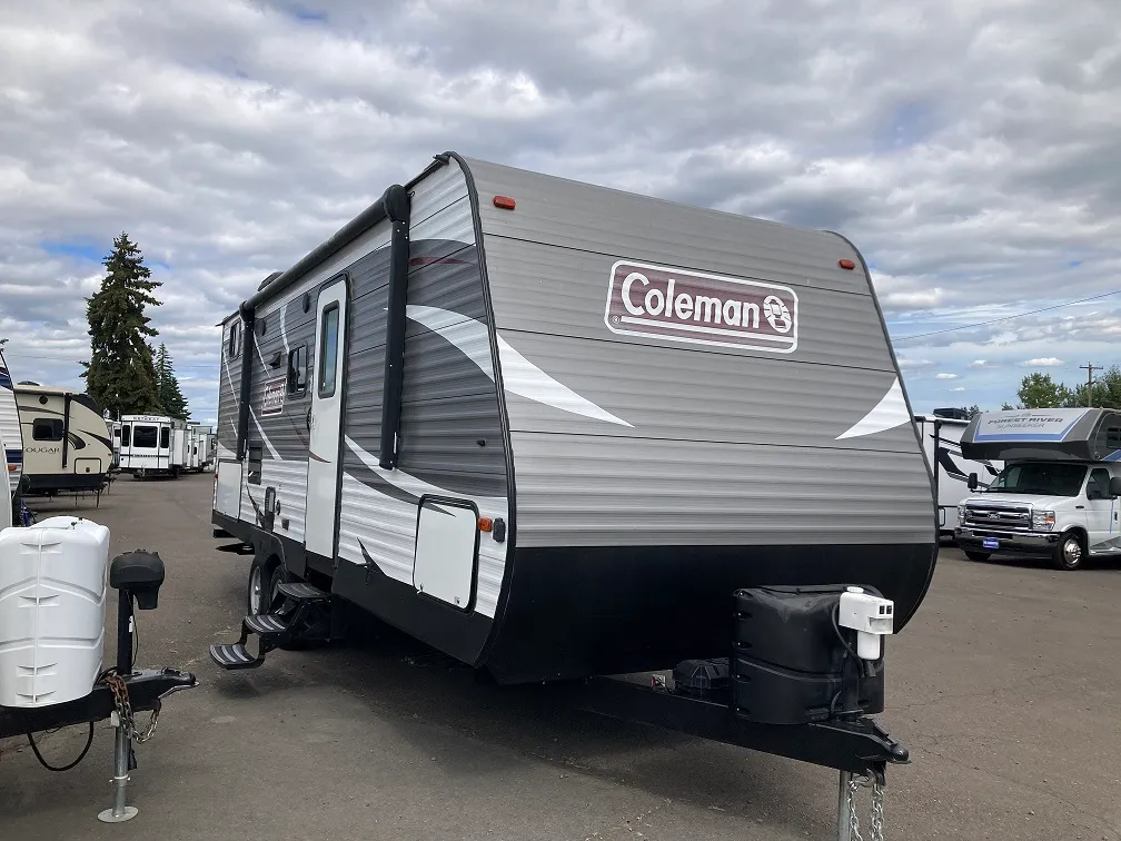 2018 Dutchmen Coleman Lantern 244BH - Photo 2