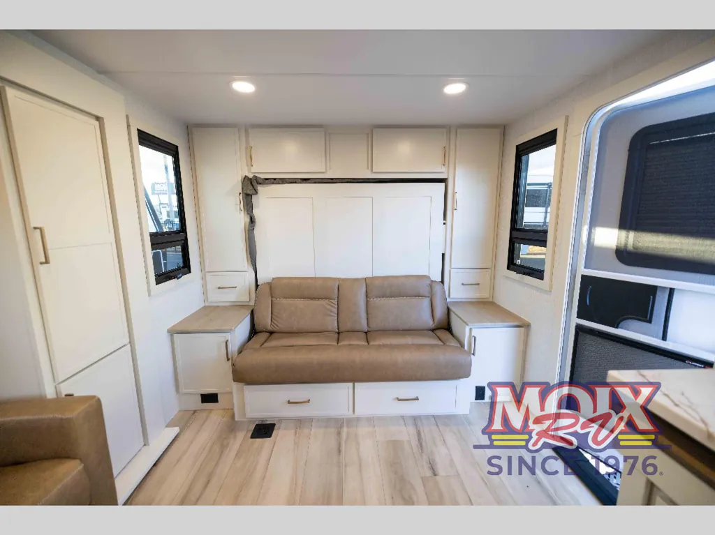 2026 Brinkley Model Ix 20X, Photos photo 16