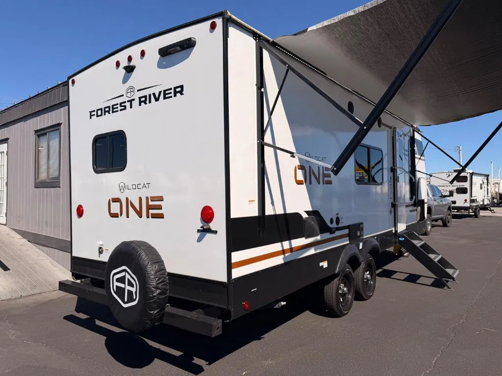 2026 Forest River Wildcat ONE 221CHEF — Photo 6