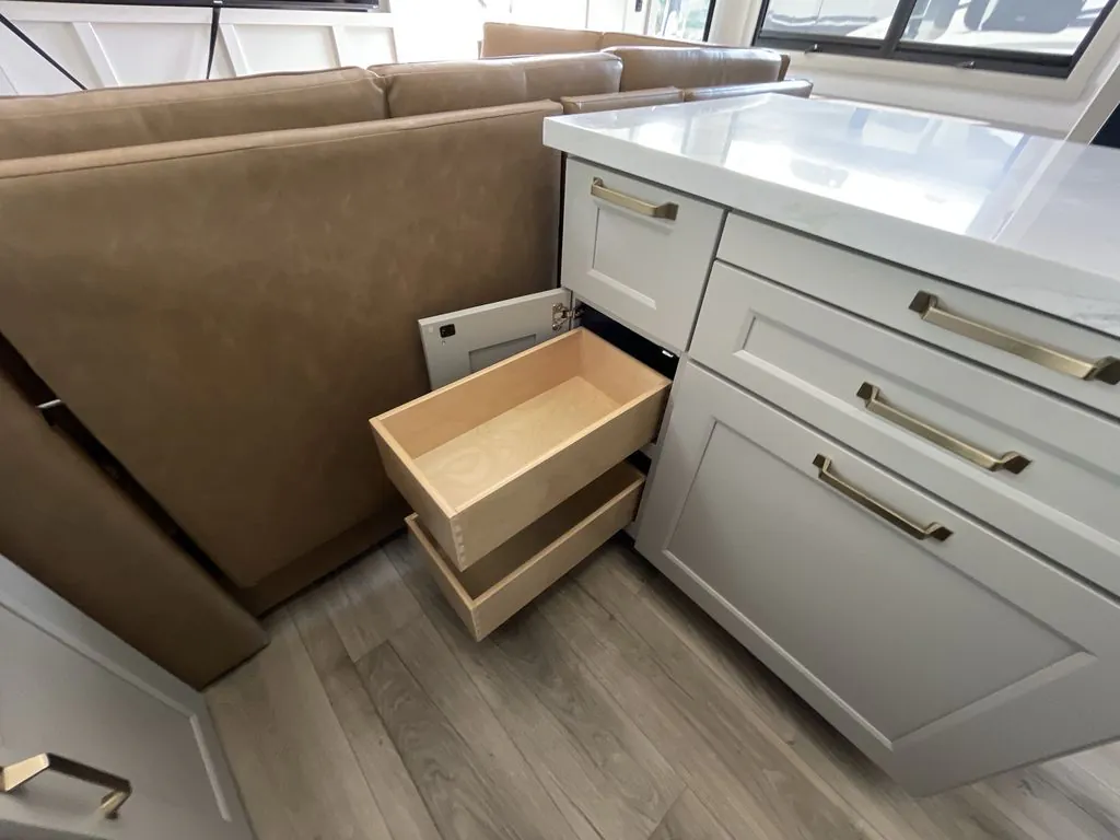 2025 Brinkley Model G 3250, Photos photo 25