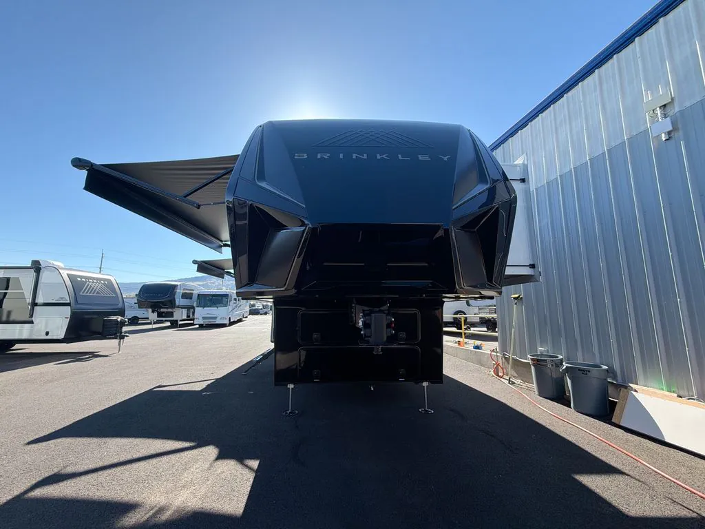 2026 Brinkley Model G 4000, Photos photo 2