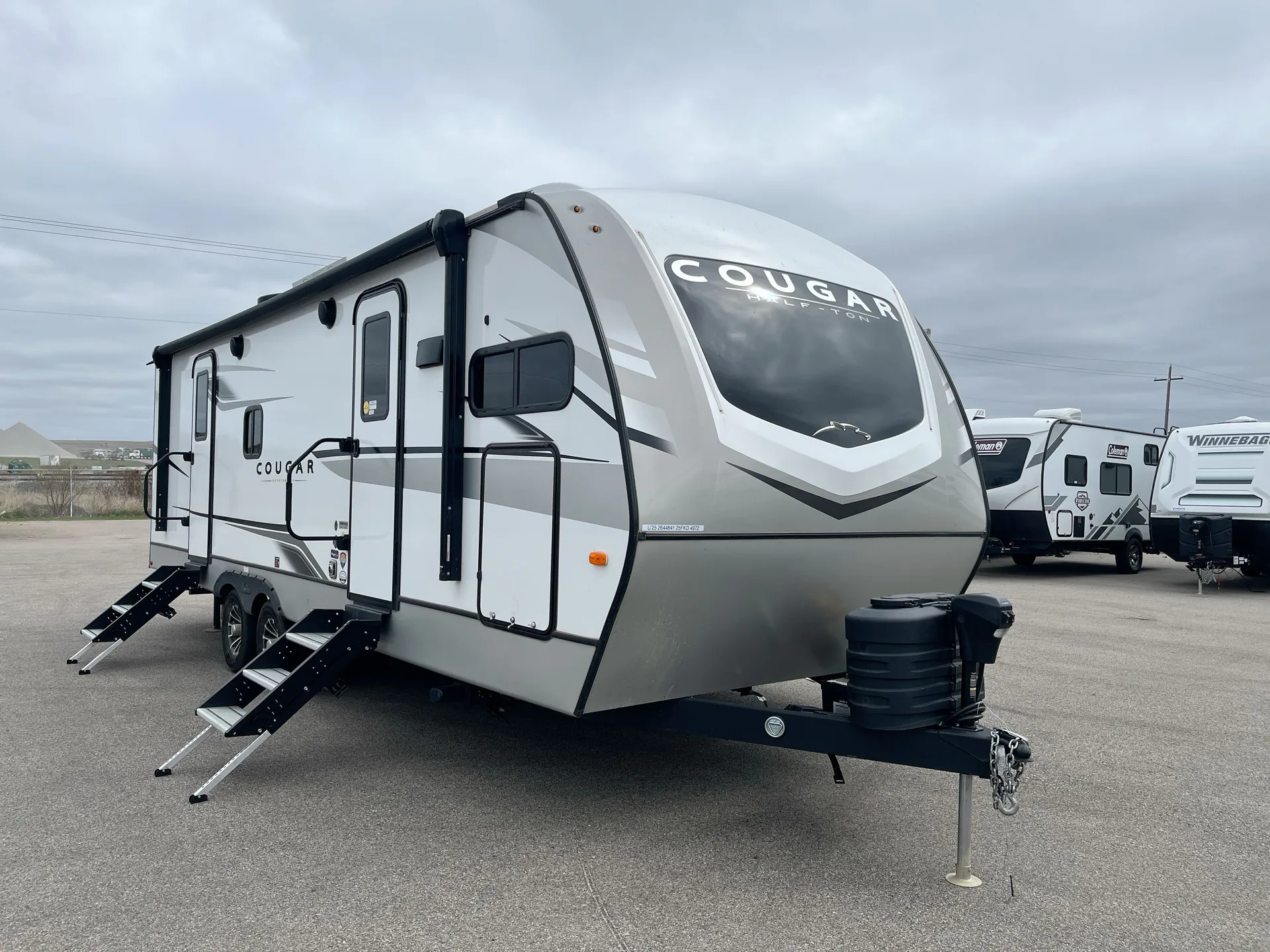 2025 Keystone Cougar Half-Ton 25FKD - Photo 2