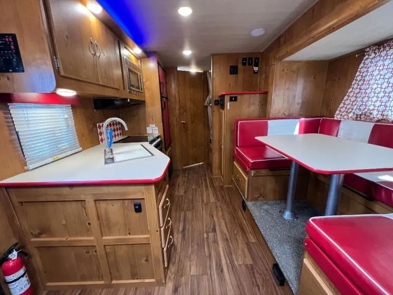 2022 Gulf Stream Vintage Cruiser 23BHS - Photo 3