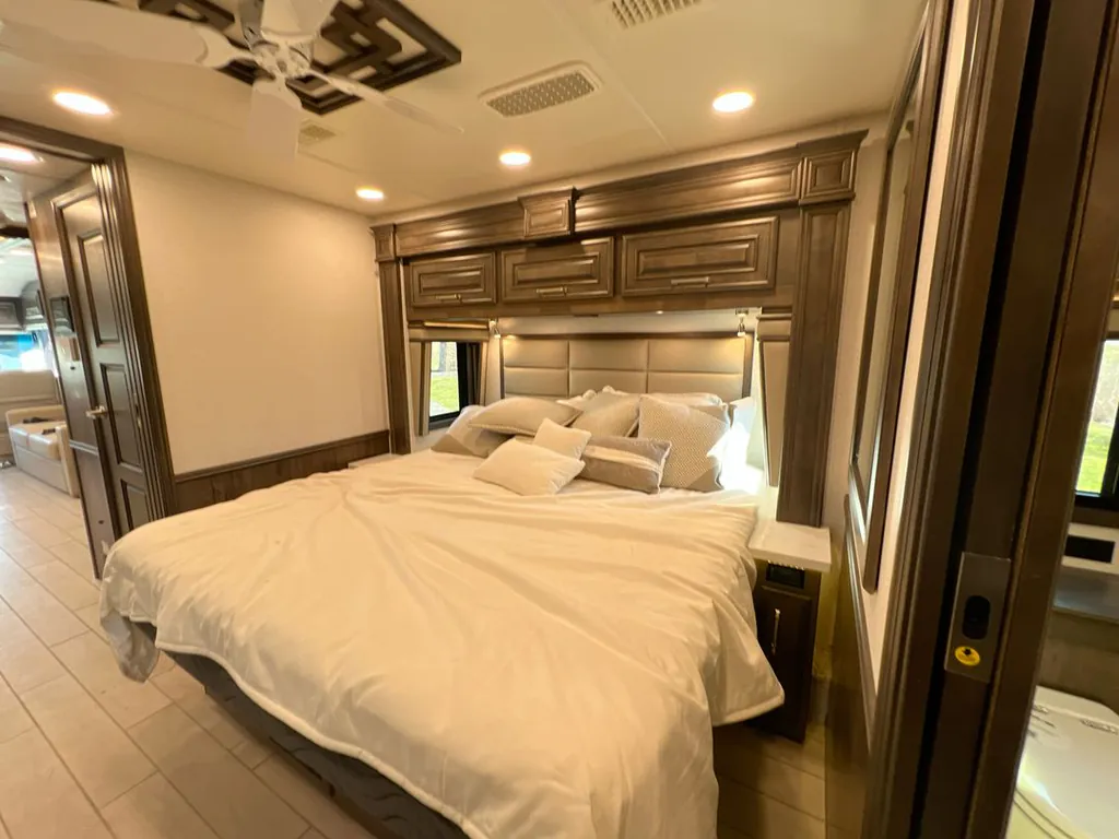 2026 Entegra Coach Aspire 44D, Photos photo 19