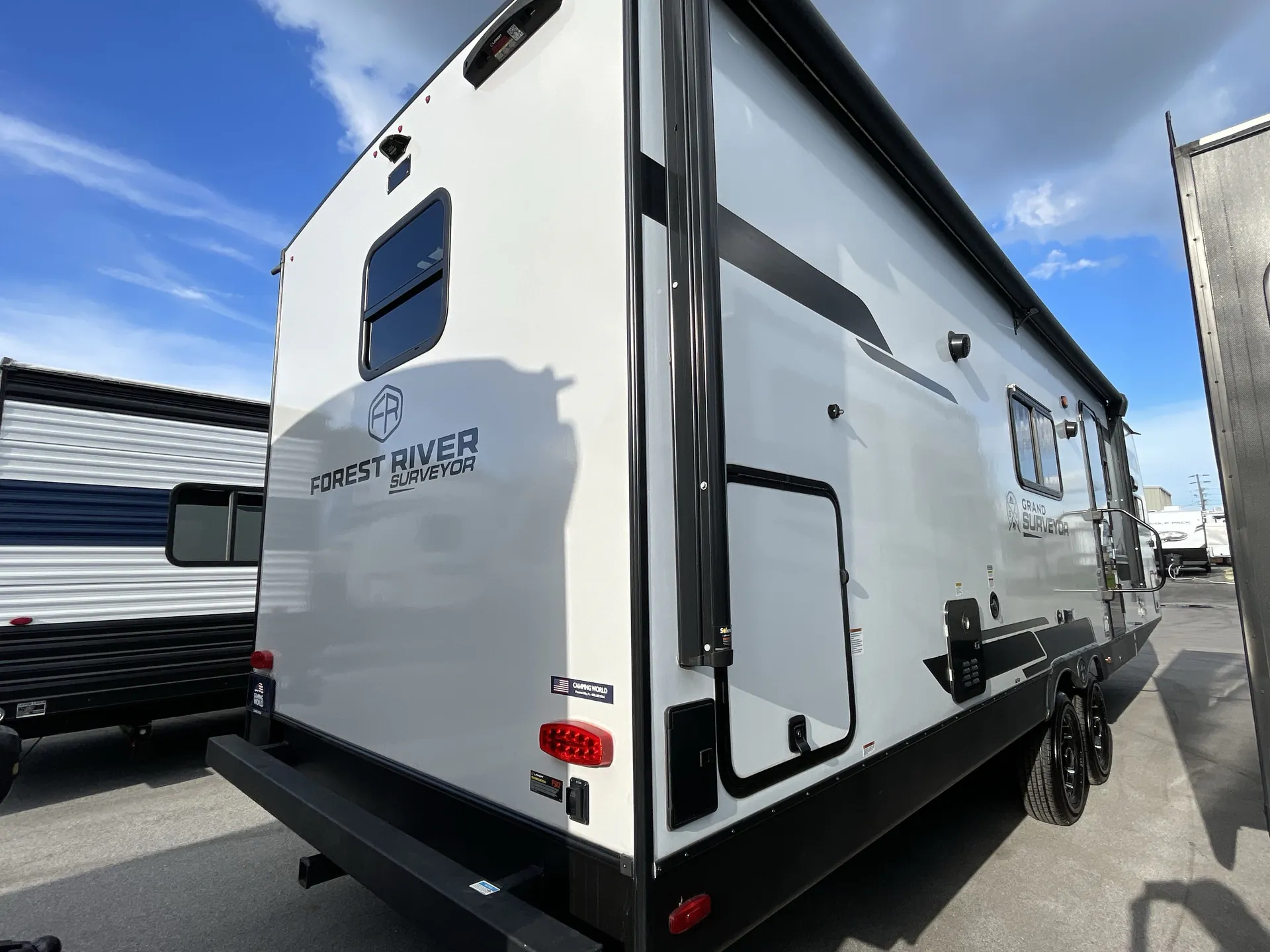 2025 Forest River Grand Surveyor 268FKBS — living area main