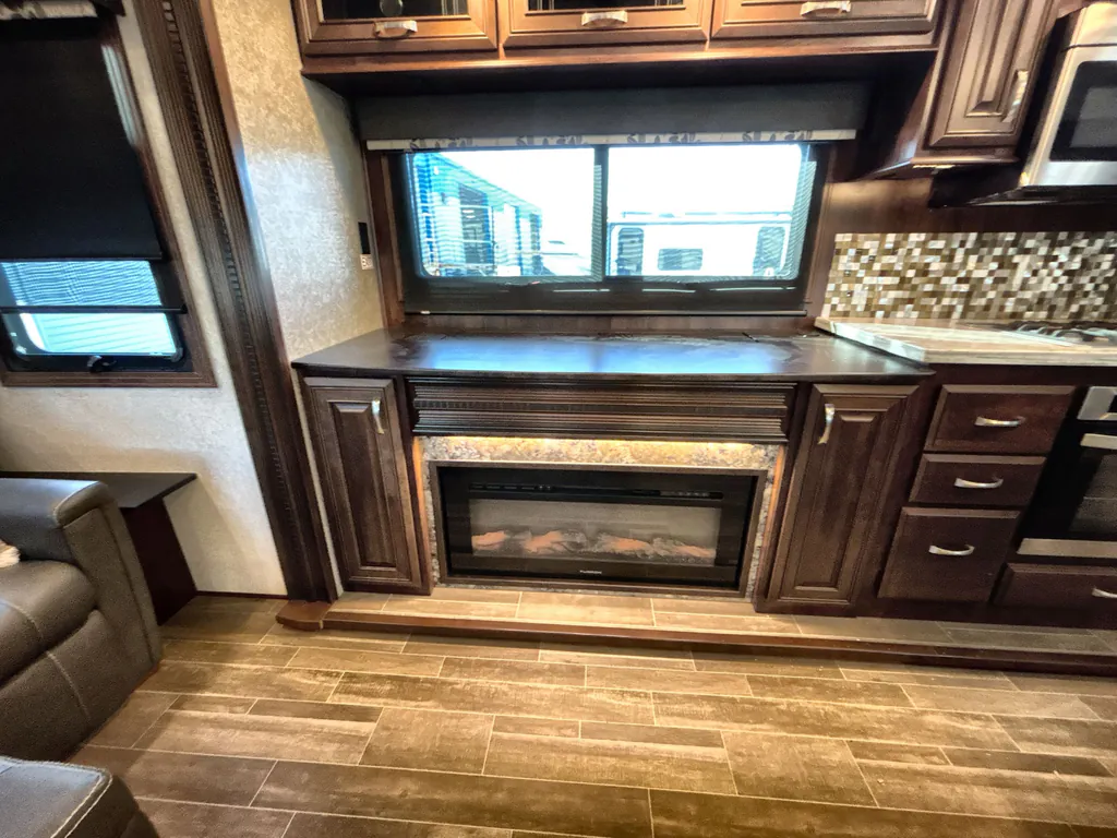 2018 Jayco Pinnacle 36FBTS, Photos photo 14
