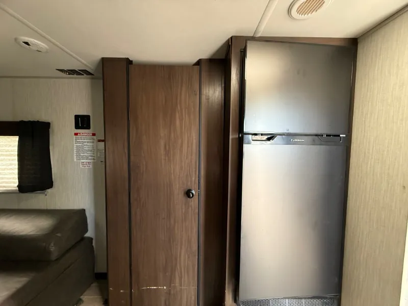2021 Forest River Cherokee Grey Wolf 22RR — Photo 7