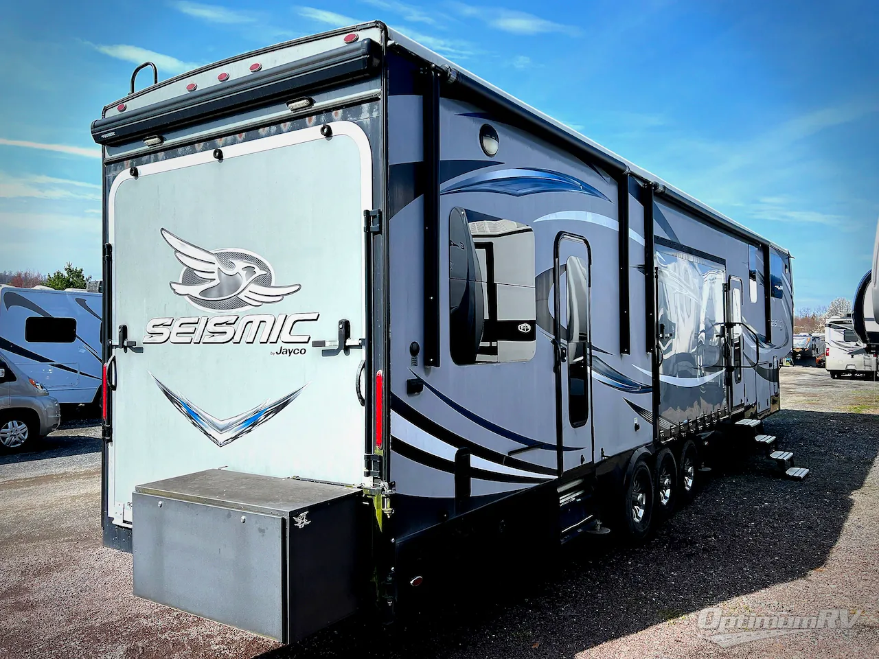 2017 Jayco Seismic 4212 - Photo 2