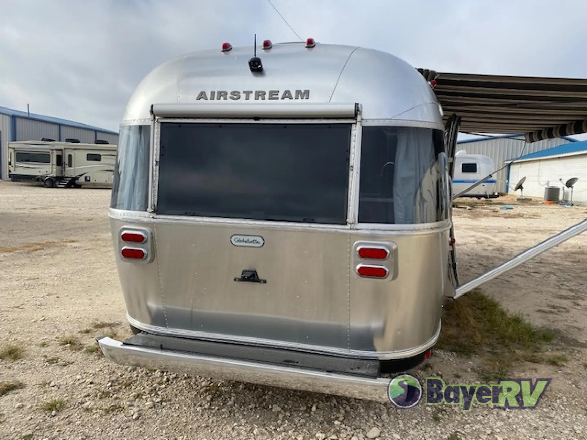 2021 Airstream Globetrotter 27FB Twin - Photo 3