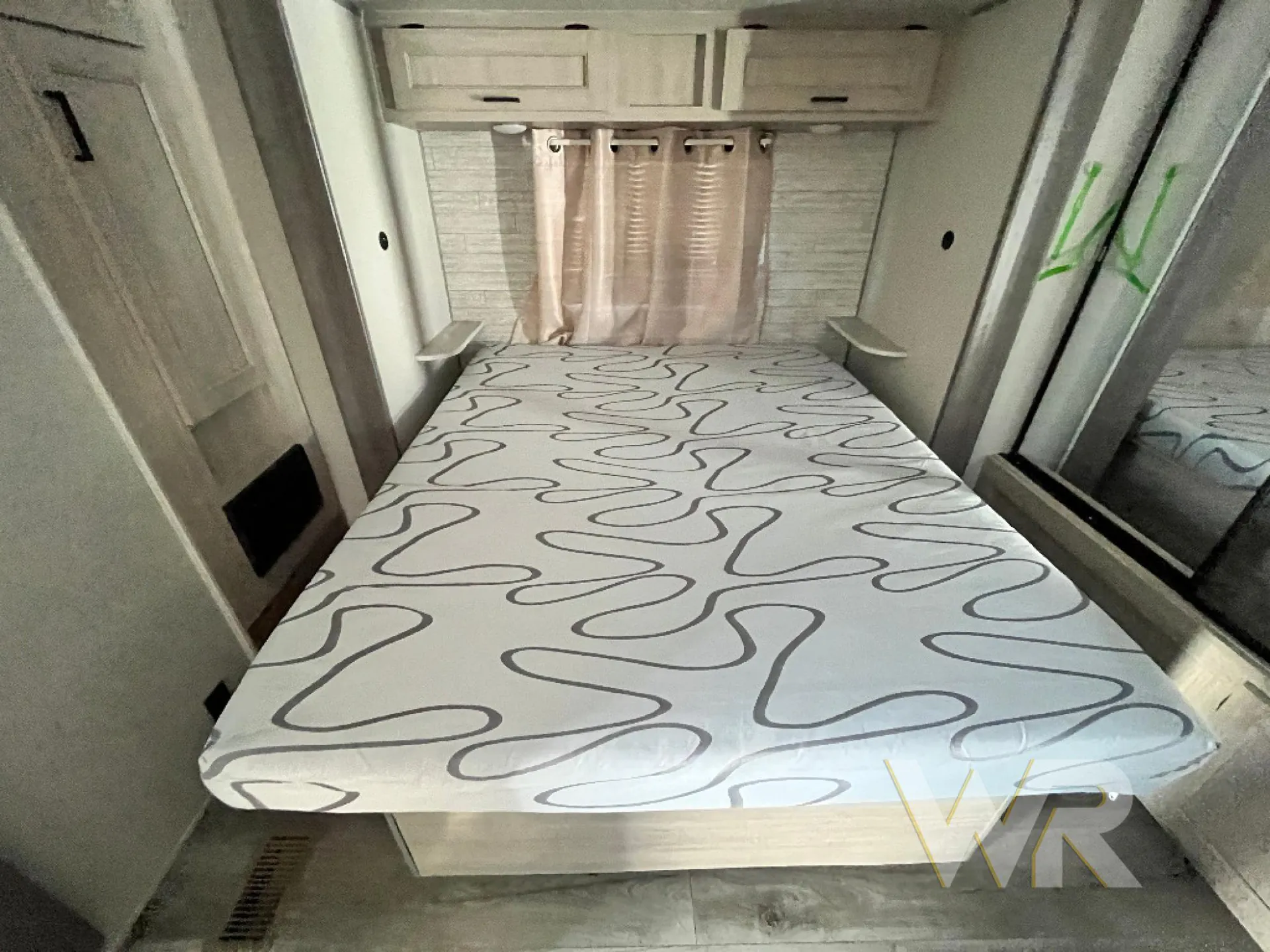 2024 Coachmen Catalina Legacy Edition 313RLTS - Photo 3