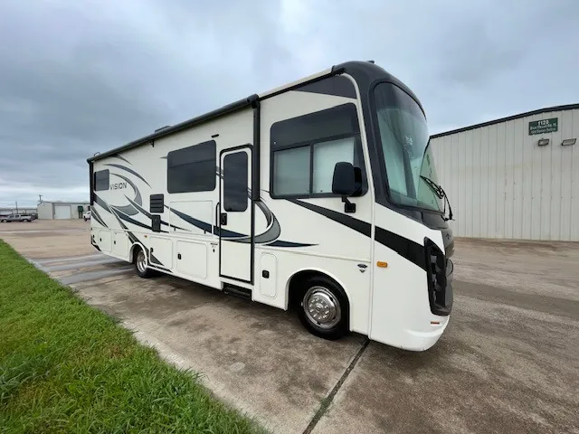 2022 Entegra Coach Vision 29F - Photo 2