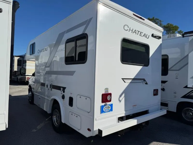 2026 Thor Motor Coach Chateau 19Z - Photo 4