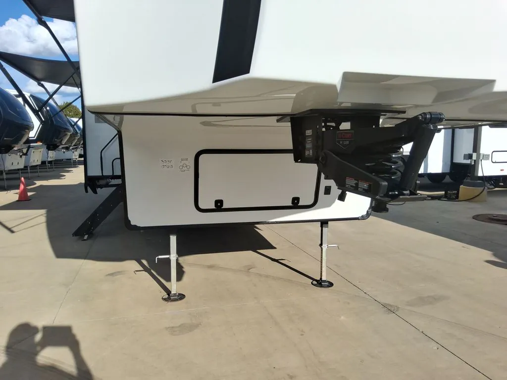 2027 Forest River RV WOLVERINE 32JF, Photos photo 8