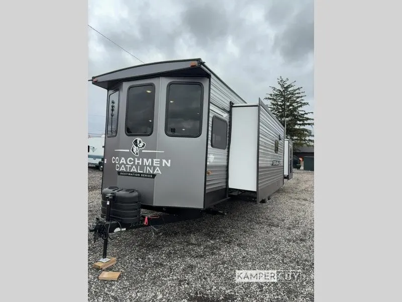 2026 Coachmen Catalina Destination Series 39MKTS - Photo 2