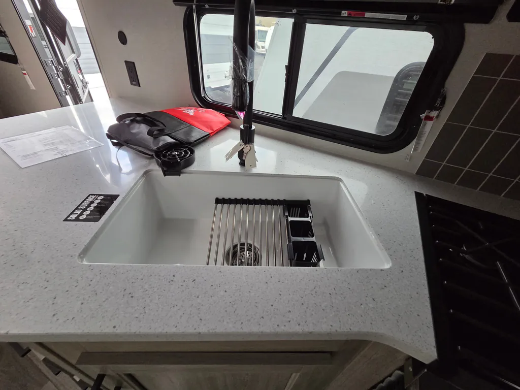 2026 Coachmen Catalina Legacy Edition 243RBS, Photos photo 27