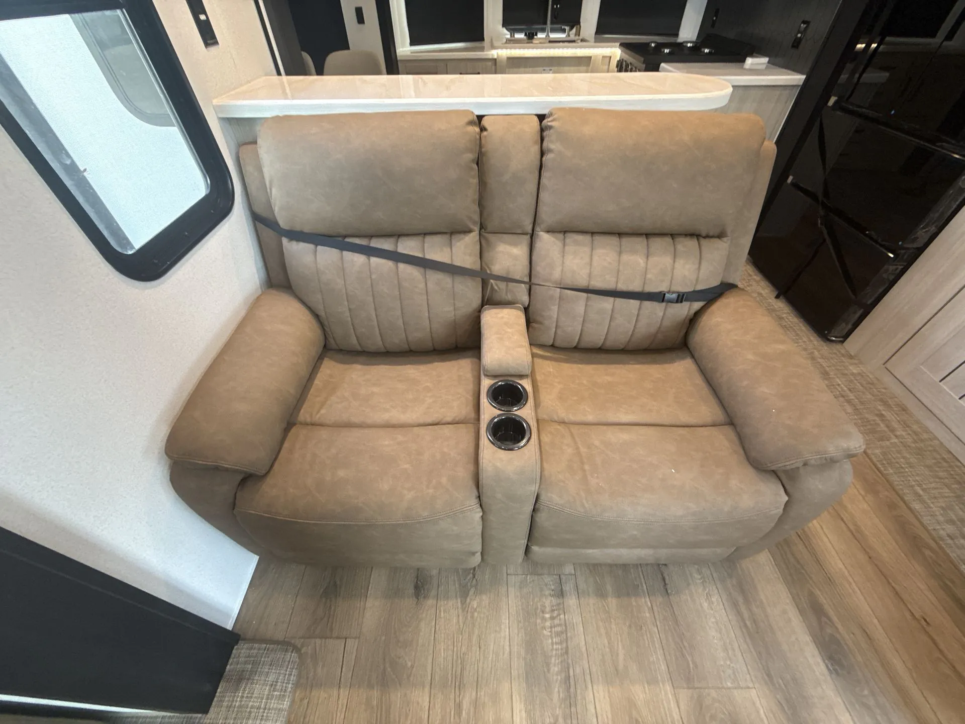 2027 Forest River Puma Vista 403LFT — Photo 5