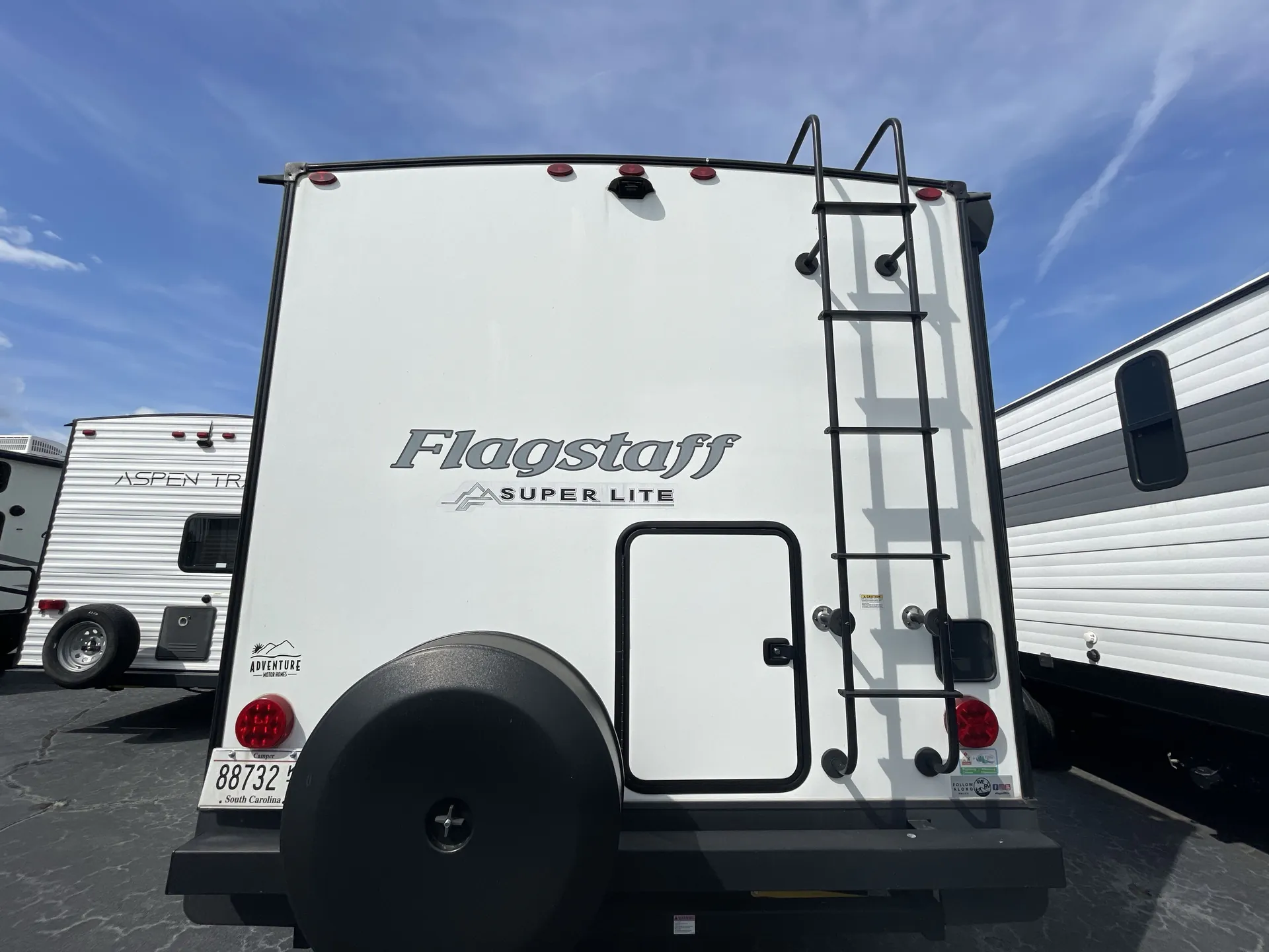 2023 Forest River Flagstaff Super Lite 27BHWS — backside