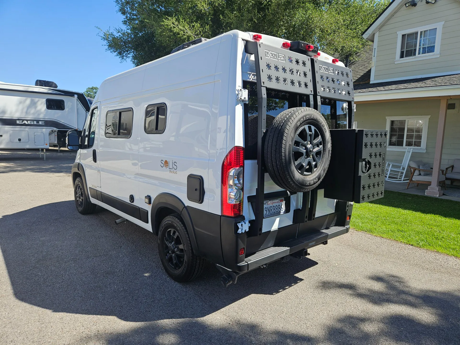 2024 Winnebago Solis Pocket 36B - Photo 4