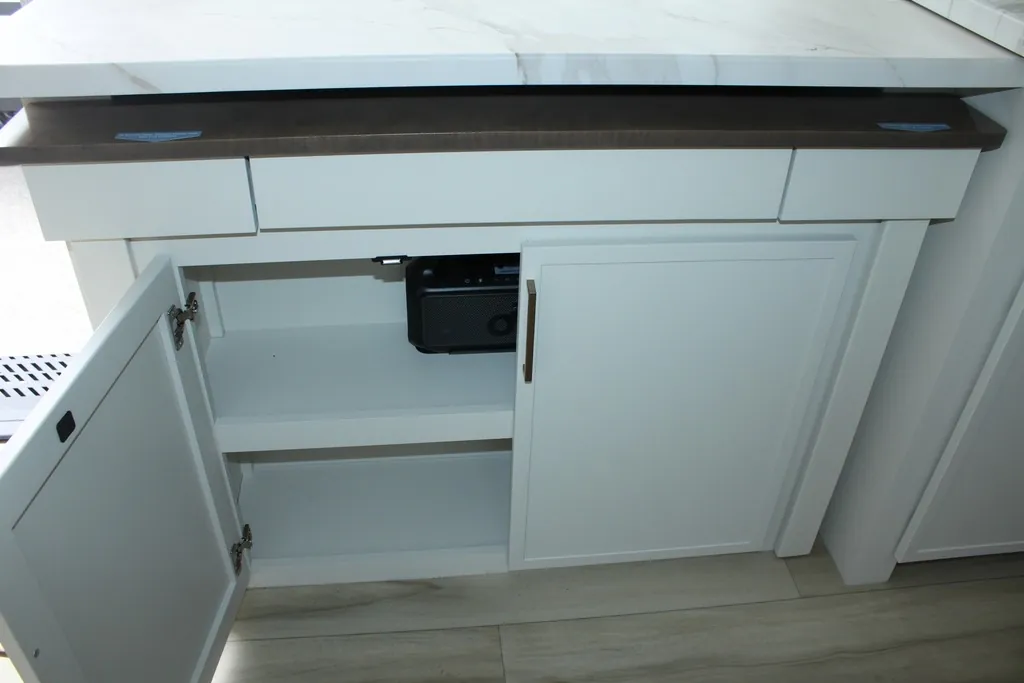 2026 Brinkley Model Ix 20X, Photos photo 19