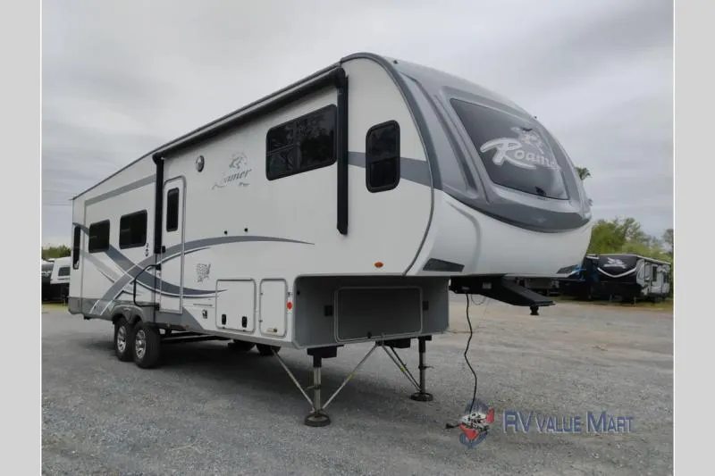 2021 Highland Ridge Roamer RF294RLS - Photo 2