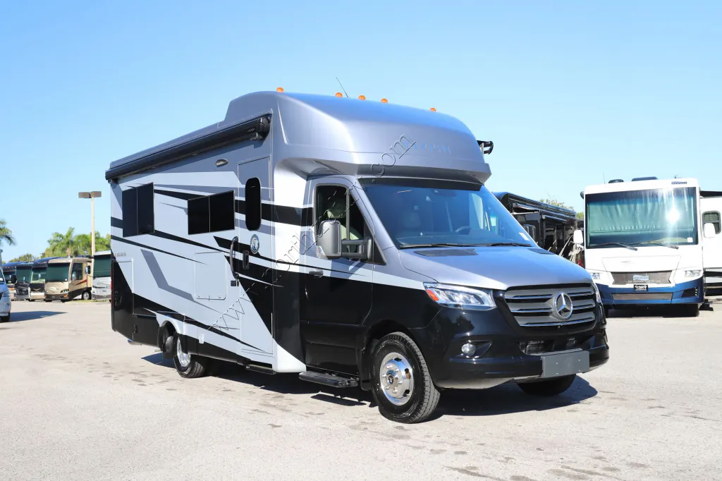 2026 Tiffin Wayfarer 25 XLW, Photos photo 2