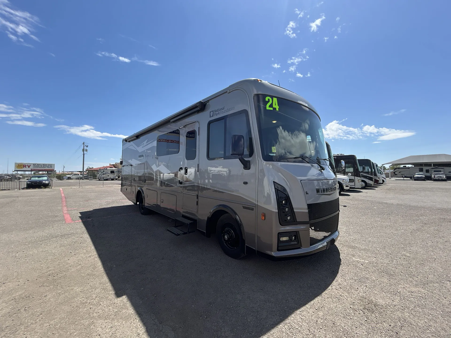 2024 Winnebago Vista NPF 29NP - Photo 2