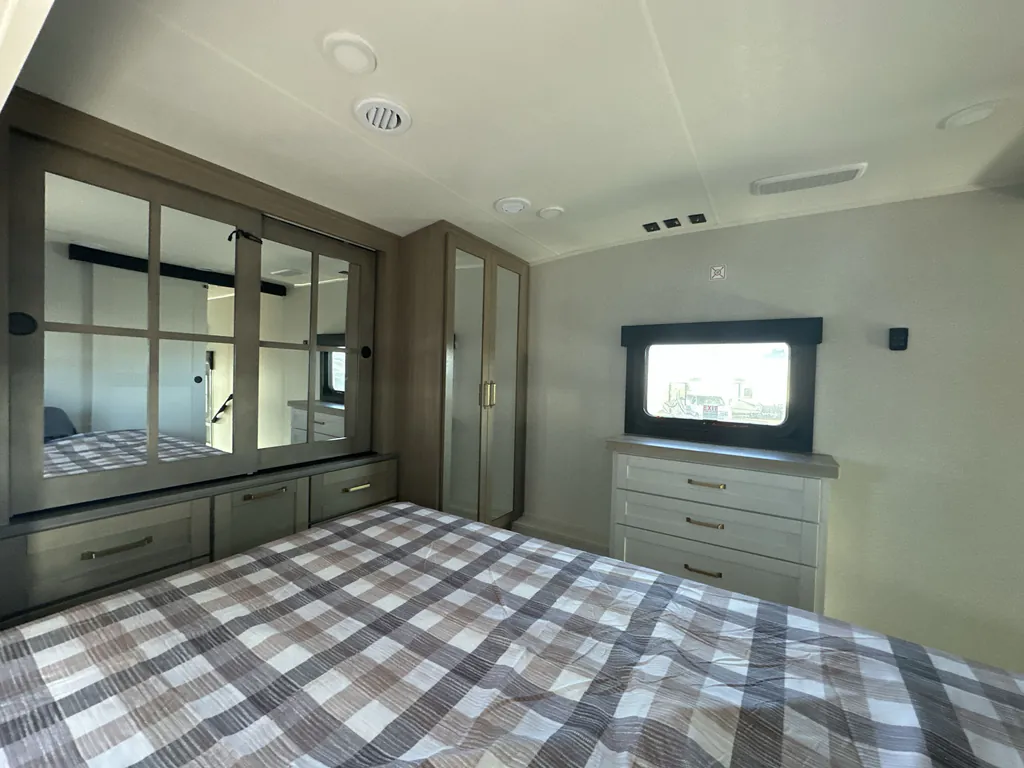 2026 Jayco Eagle 321RSTS, Photos photo 16