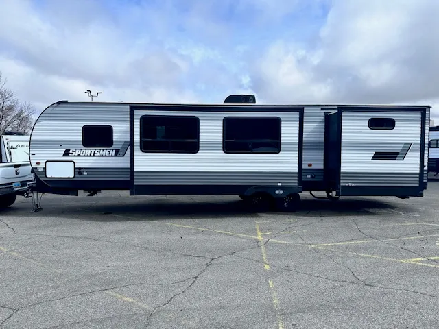 2022 KZ RV Sportsmen SE 332BHKSE - Photo 3