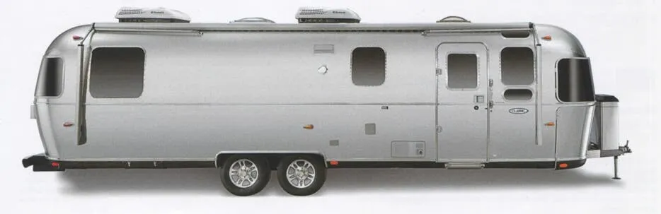 Airstream Classic 30 exterior