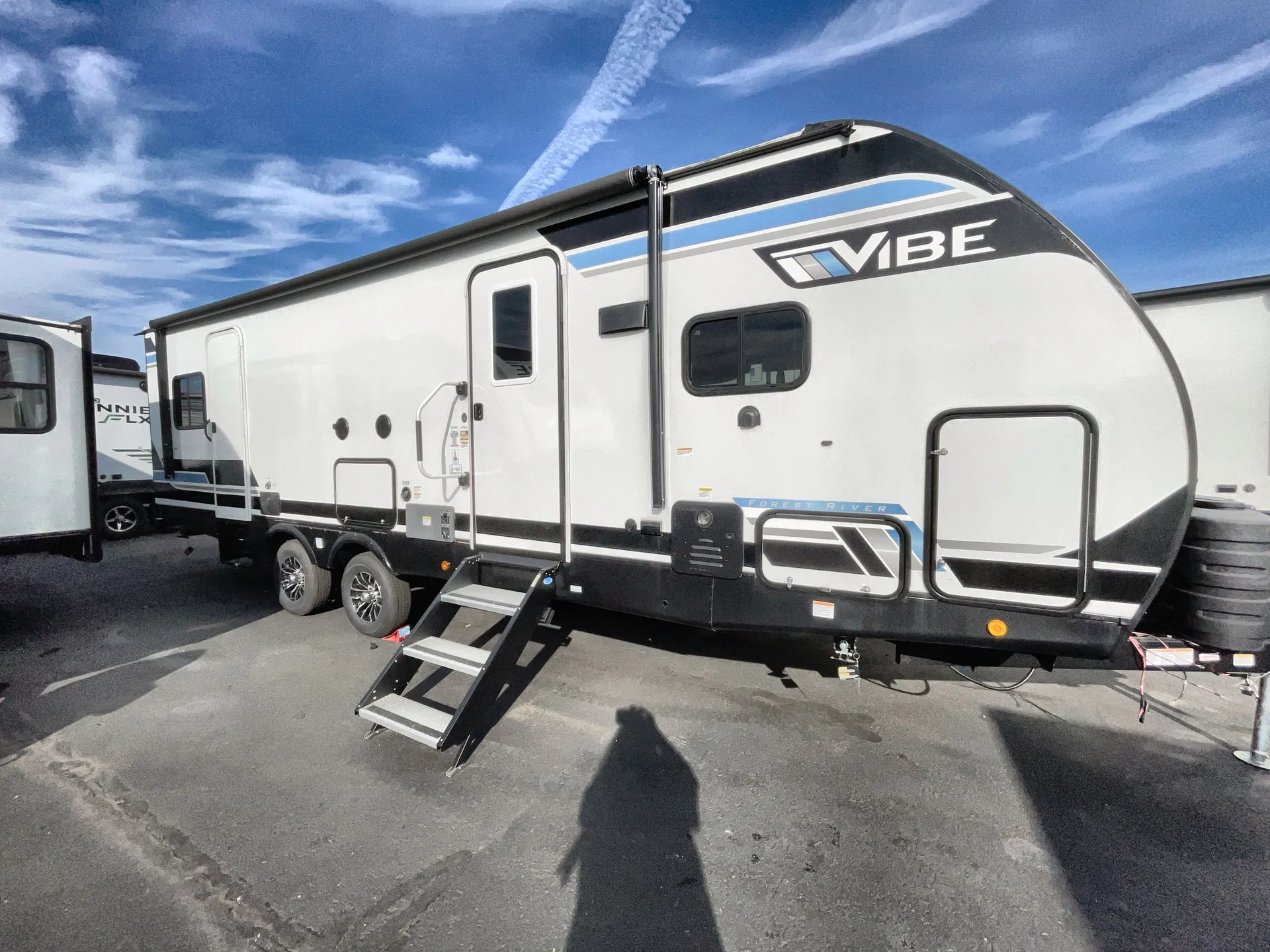2023 Forest River Vibe 27FK - Photo 2
