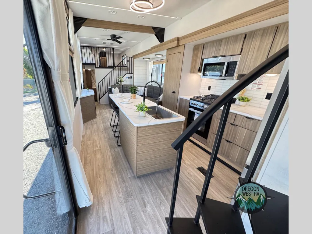 2027 Forest River Salem Grand Villa 42ICE, Photos photo 7