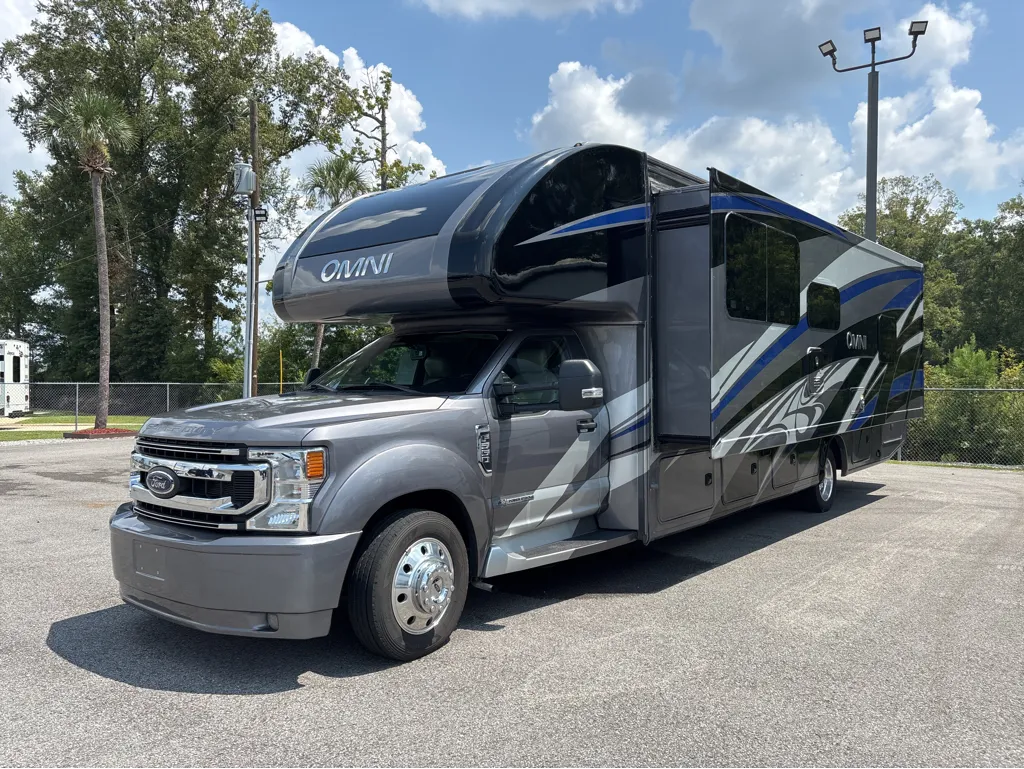 2021 Thor Motor Coach Omni BH35 - Photo 4