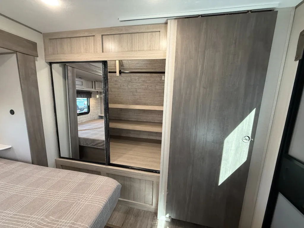 2026 Coachmen Catalina Legacy Edition 333DORM, Photos photo 61