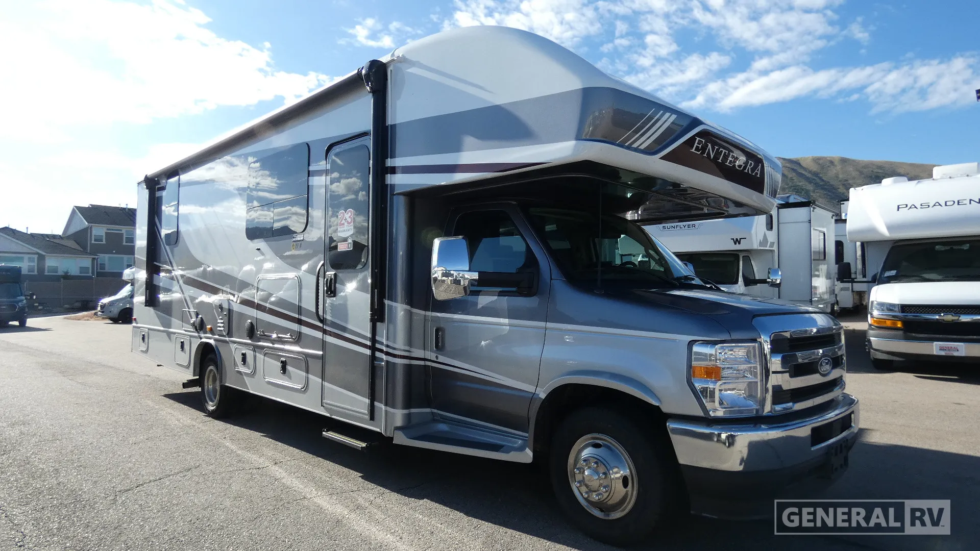 2026 Entegra Coach Esteem 27U - Photo 2