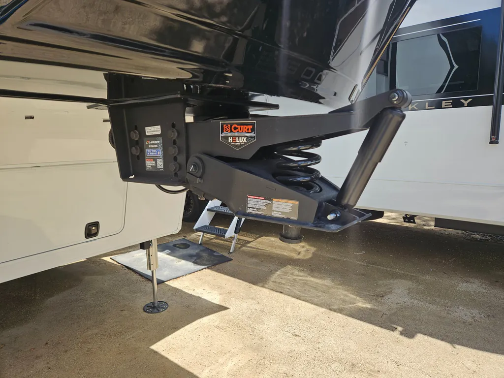 2026 Brinkley Model Z 3600, Photos photo 58
