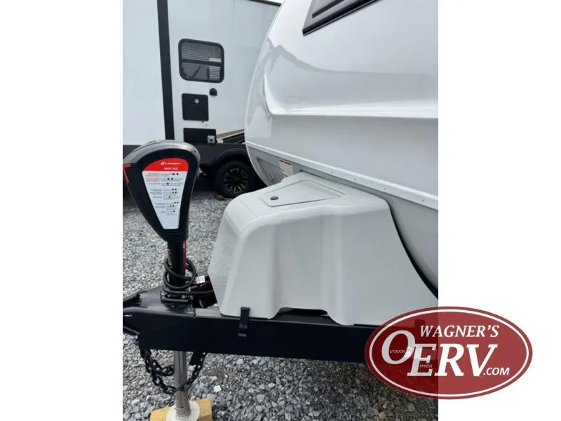 2026 Lance Lance Travel Trailers New    2465 - Photo 4