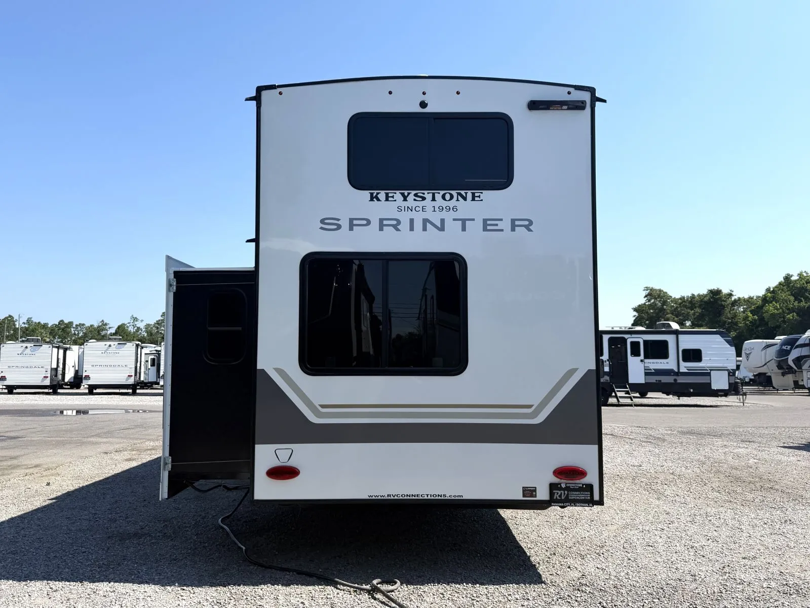 2027 Keystone Sprinter 3950SSP - Photo 4