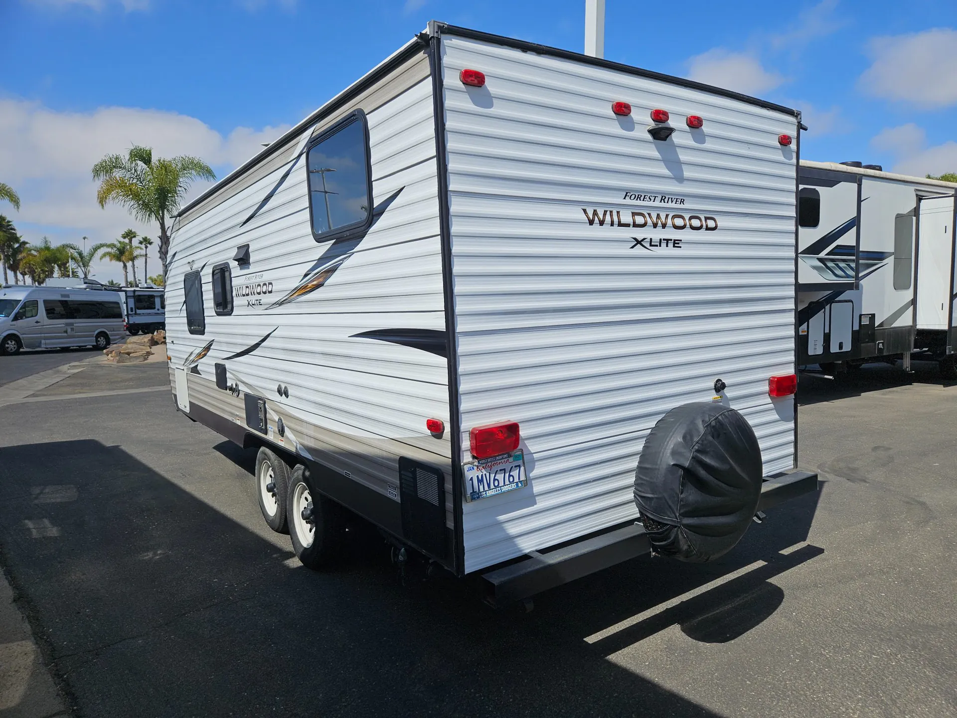 2018 Forest River Wildwood X-Lite 201BHXL - Photo 4