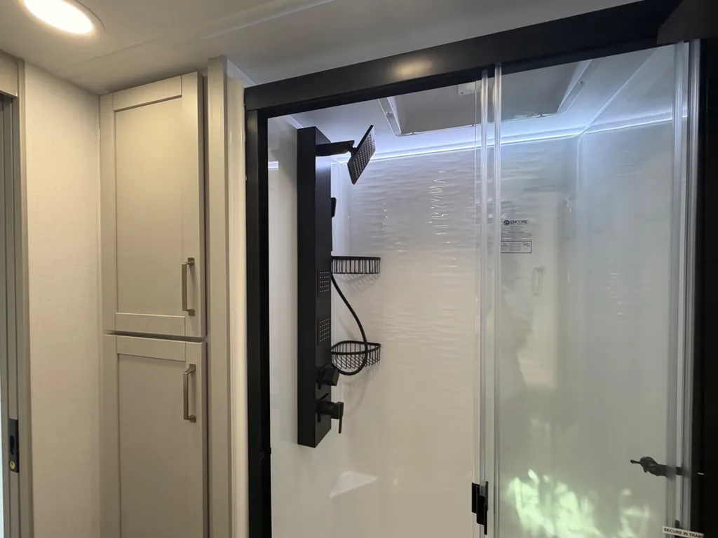 2026 Brinkley Model Z 3600, Photos photo 10