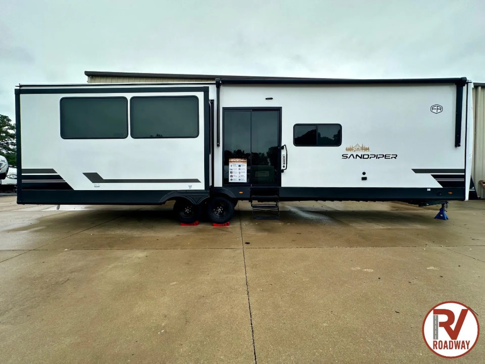 2026 Forest River Sandpiper Destination Trailers 396RKLR - Photo 4