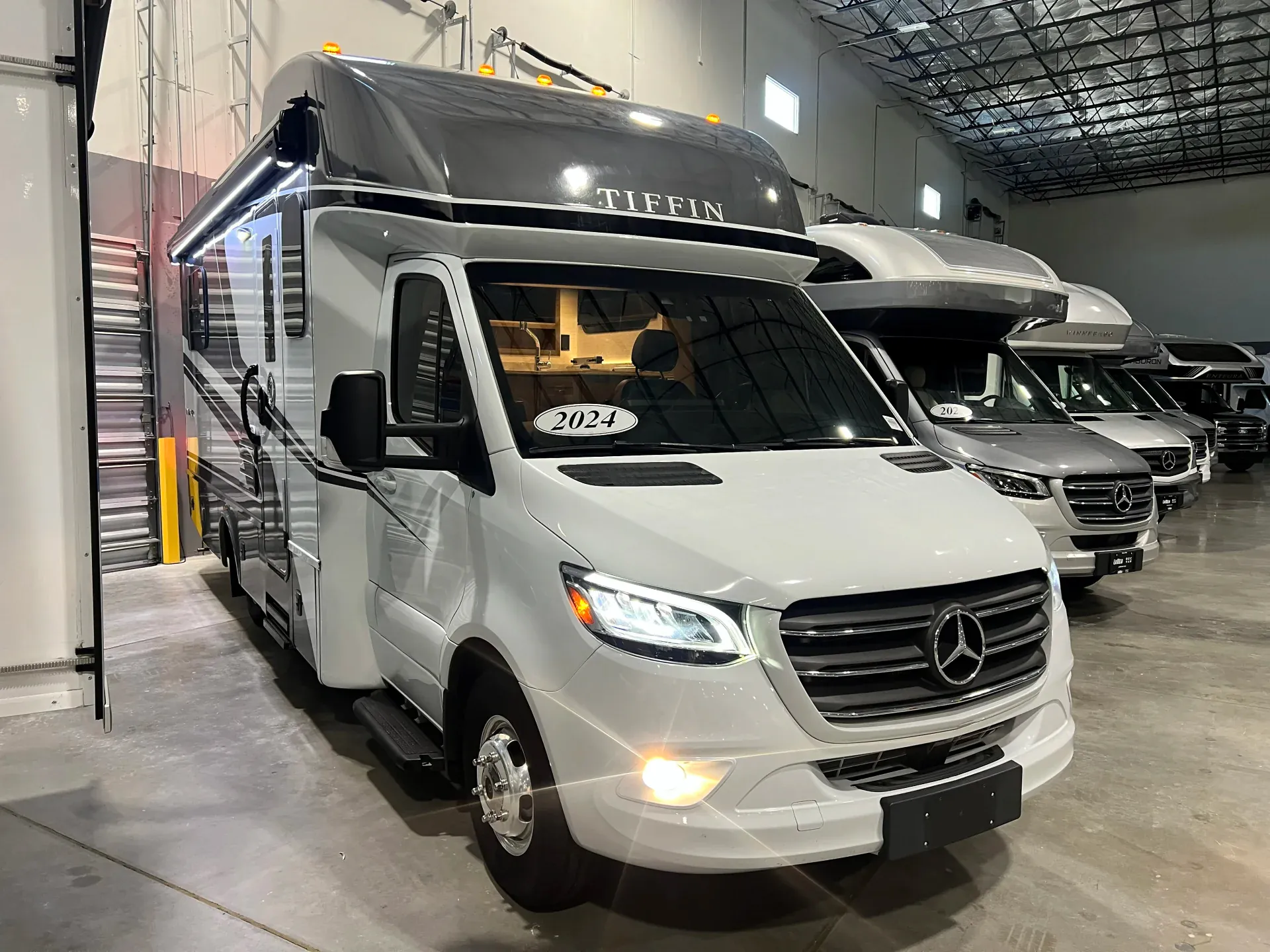 2024 Tiffin Wayfarer 25 RLW dealer photo 1 from La Mesa RV Center
