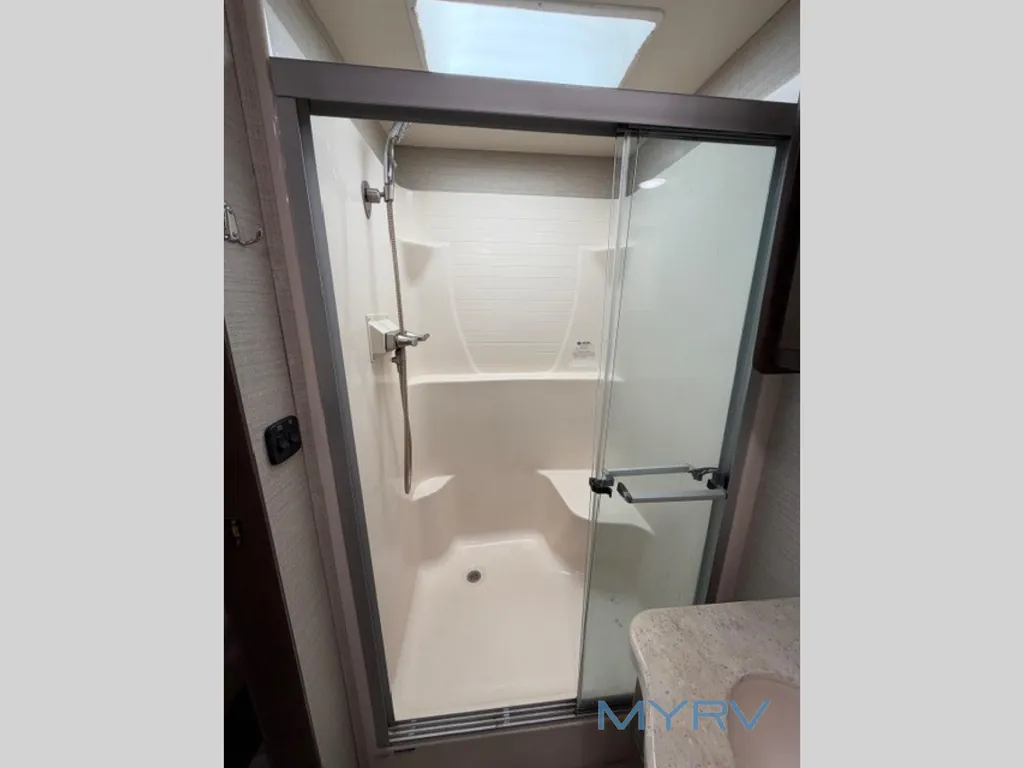 2019 Entegra Coach Emblem 36U, Photos photo 44