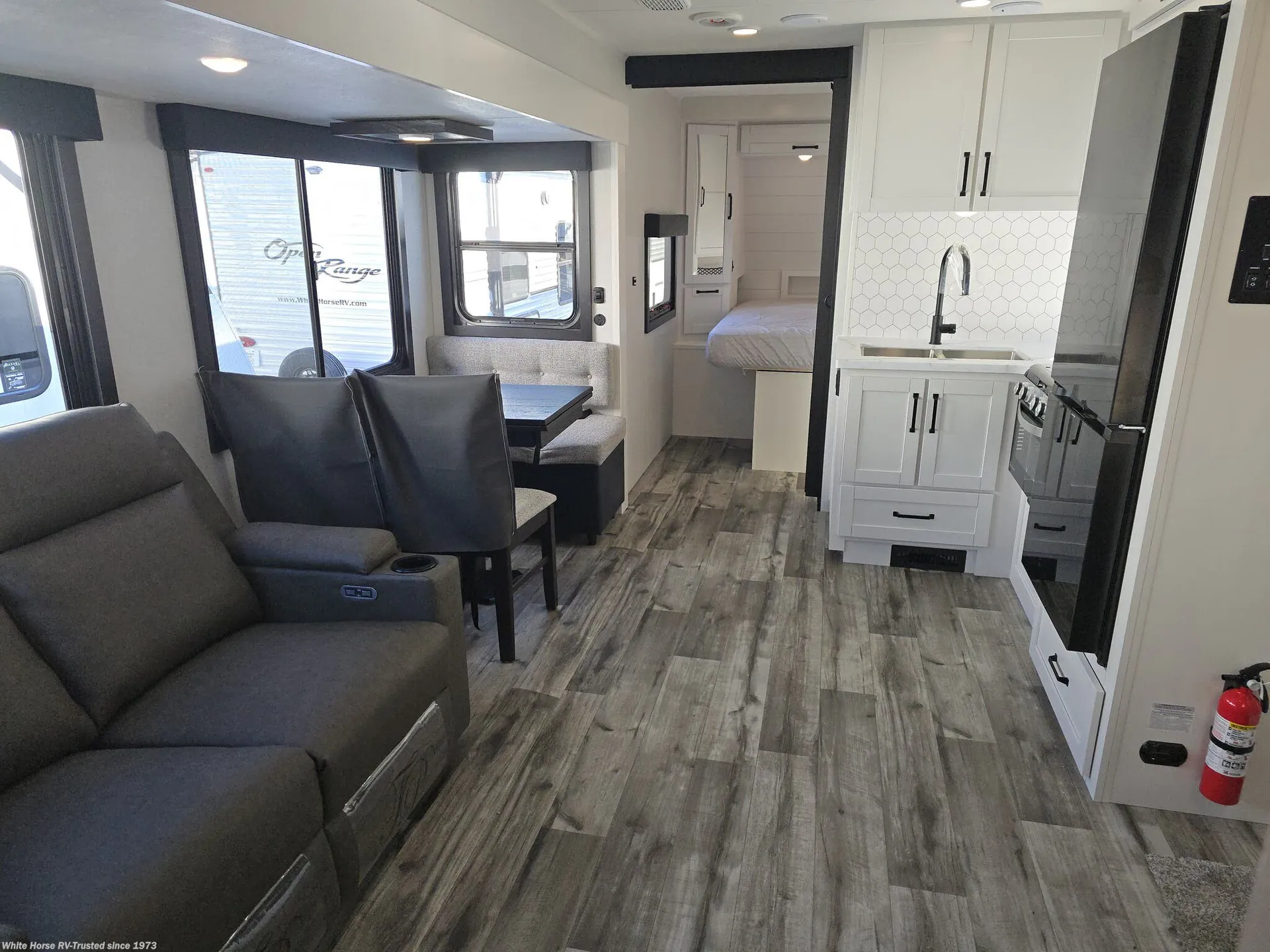 2026 Highland Ridge Open Range Roamer Light Duty 27RBOS dealer photo 3 from White Horse Leisure