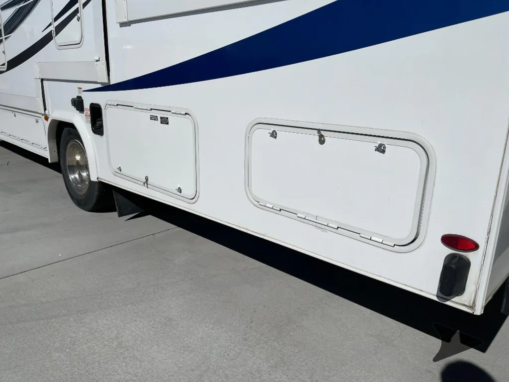 2020 Forest River Sunseeker 3040DS, Photos photo 13