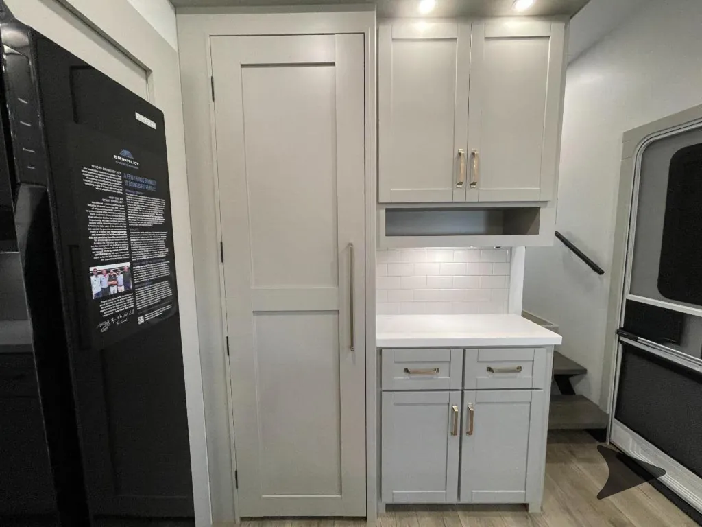 2026 Brinkley Model Z 3515, Photos photo 18