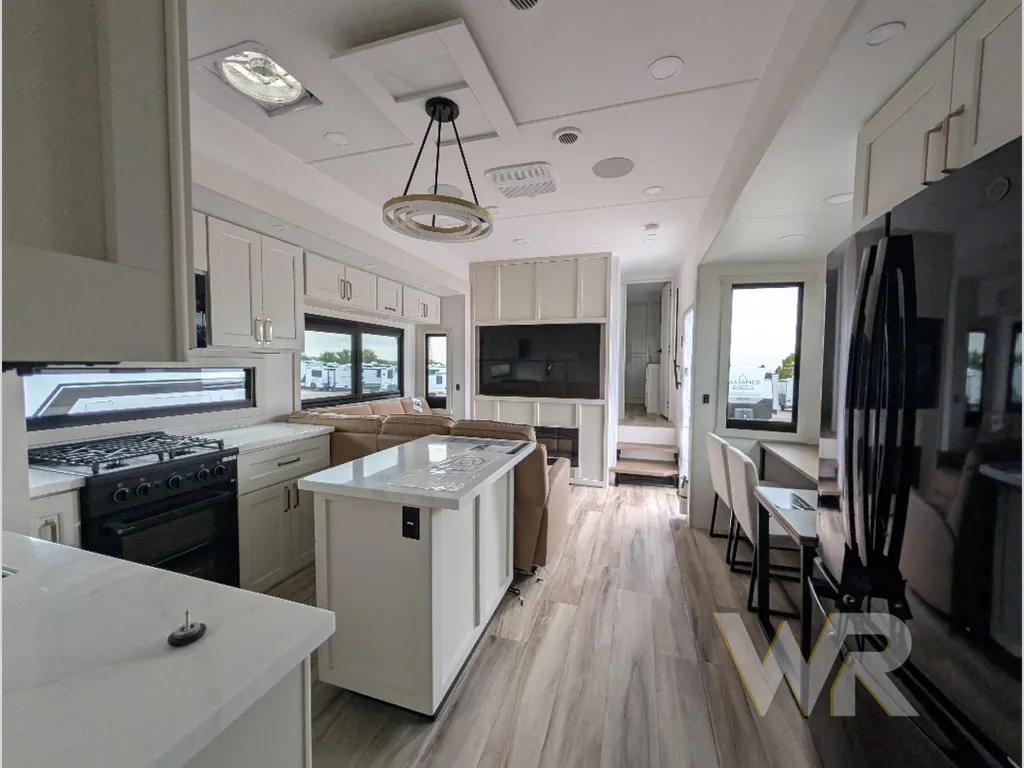 2027 Brinkley Model G 3970, Photos photo 31