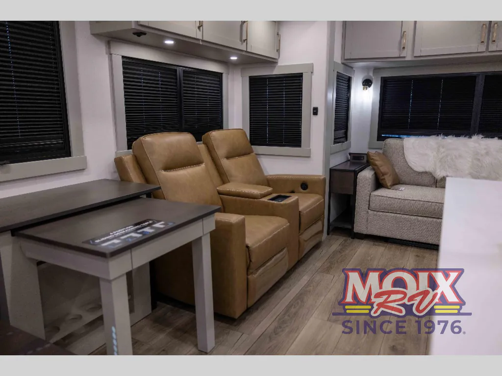 2026 Brinkley Model Z 3600, Photos photo 19